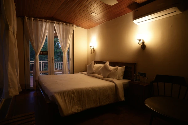 Comfortable Luxury Rooms